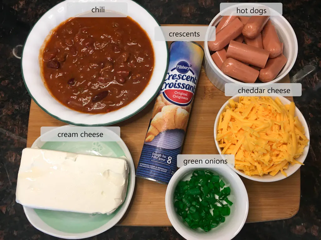 ingredients to make chili cheese dog dip ring