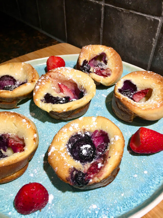 Mini Berry Dutch Babies Easy and Delicious fed by sab
