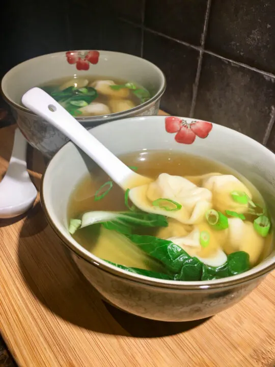 bowls of wonton soup