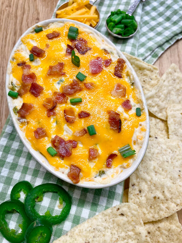 Jalapeno Popper Chicken Dip