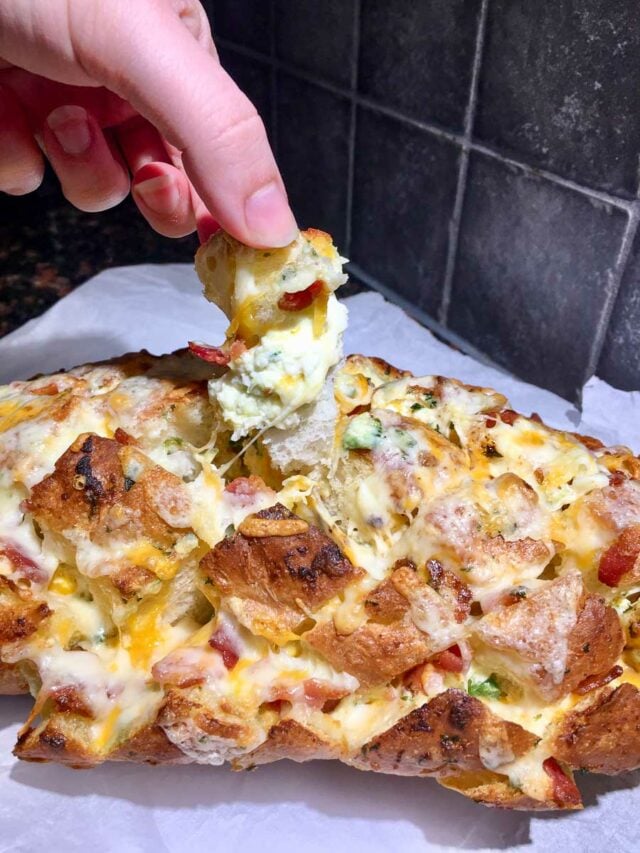 Jalapeno Popper Pull Apart Garlic Bread fed by sab